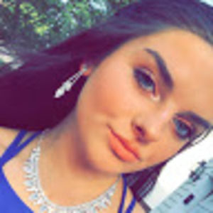 Meet your Posher, Caleigh